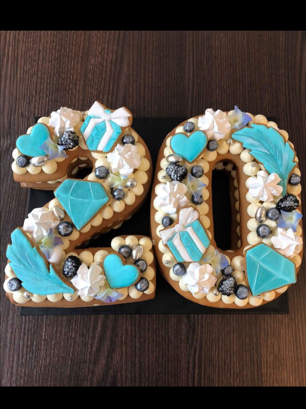 Tiffany number cake #20